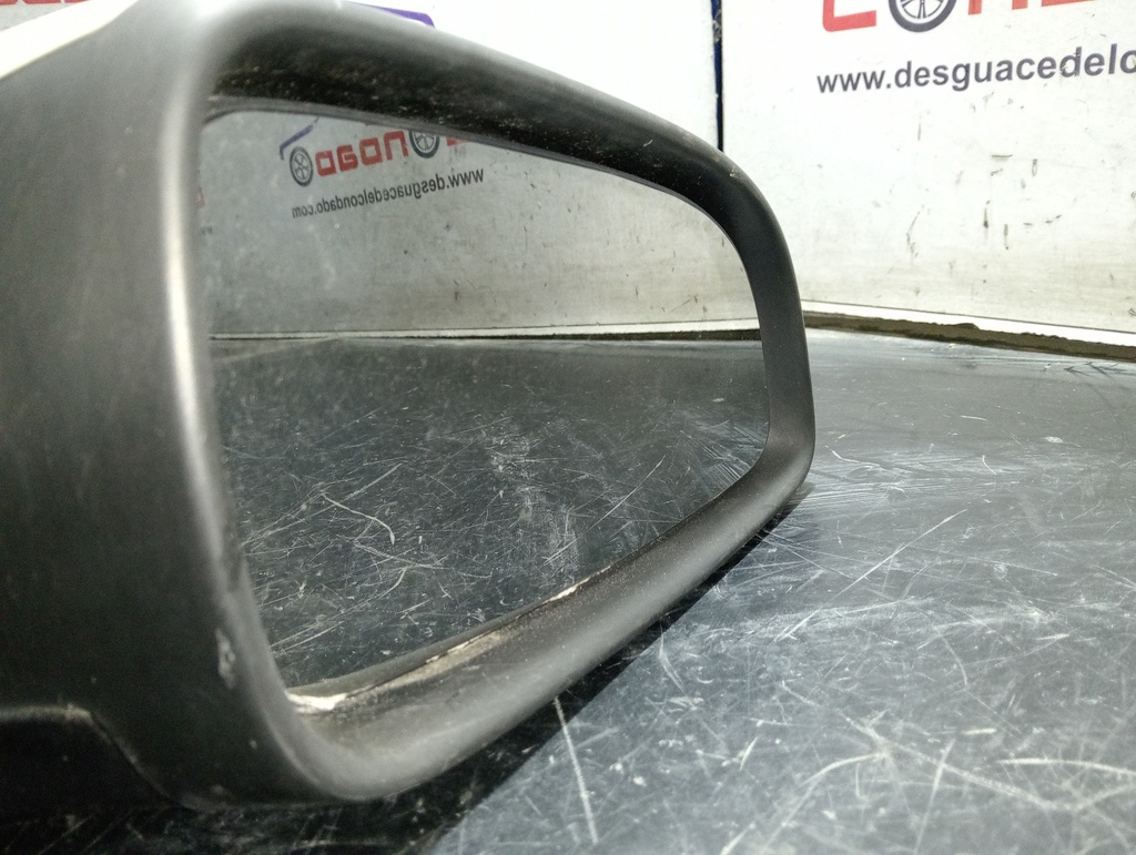 RETROVISOR DERECHO
