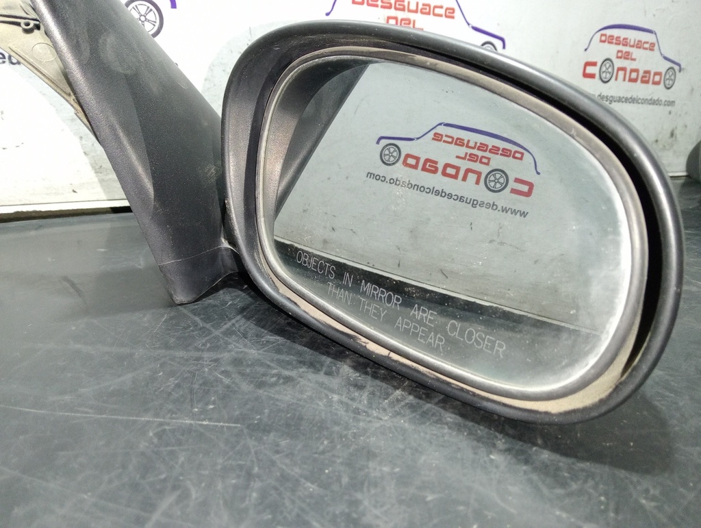 RETROVISOR DERECHO