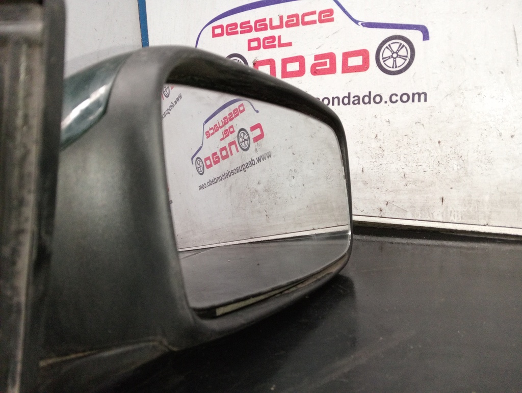 RETROVISOR DERECHO