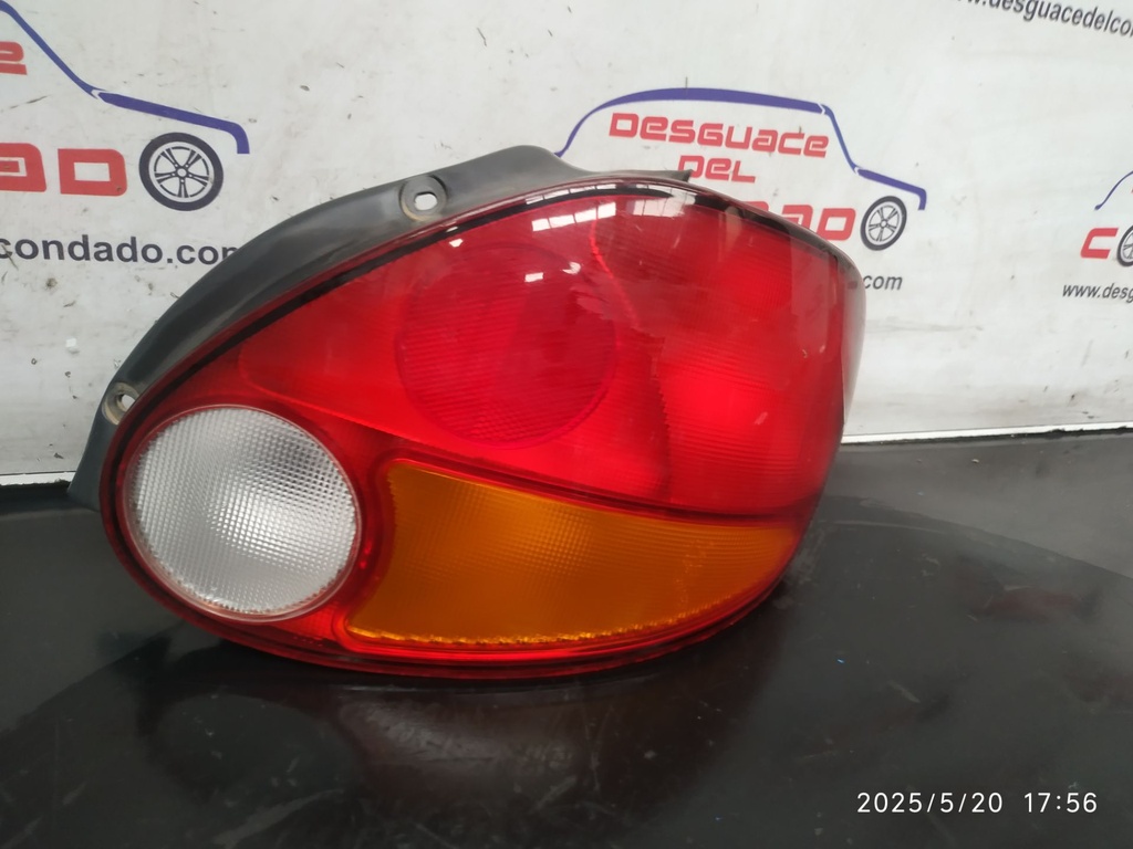 PILOTO TRASERO DERECHO