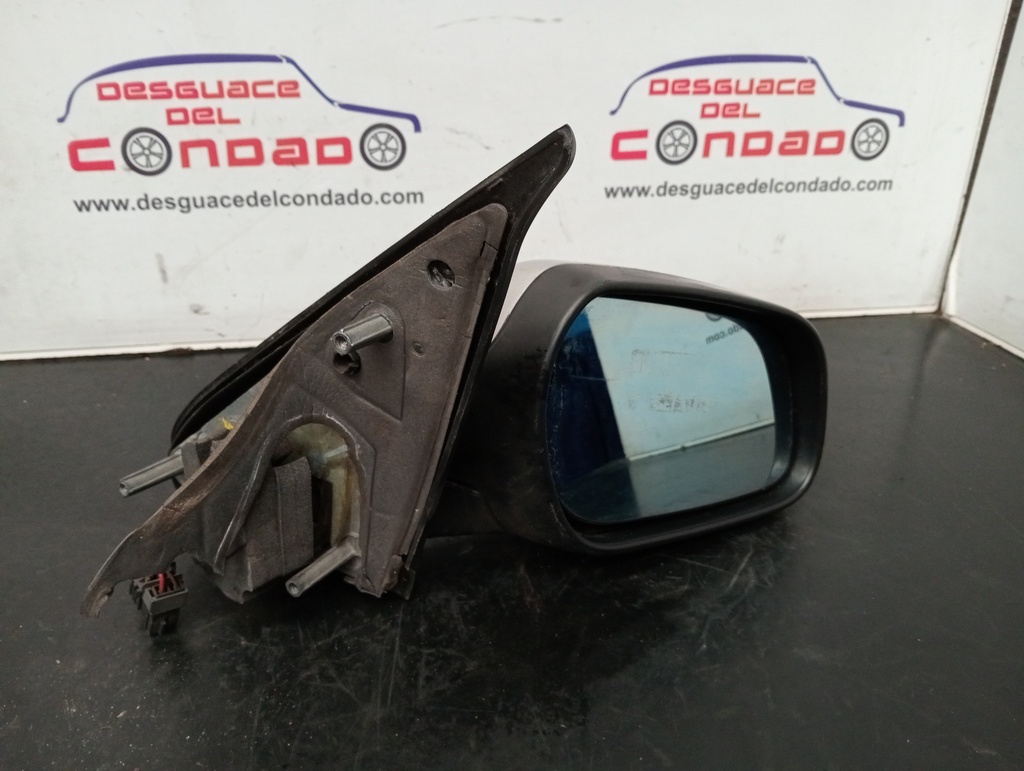 RETROVISOR DERECHO