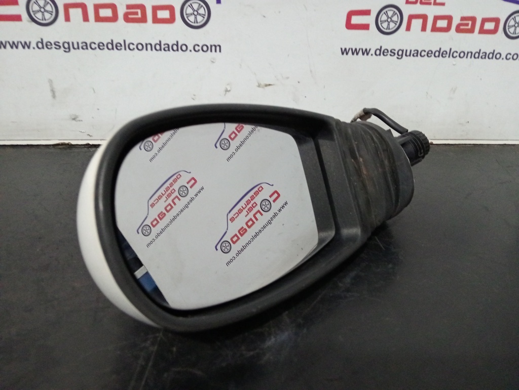 RETROVISOR DERECHO