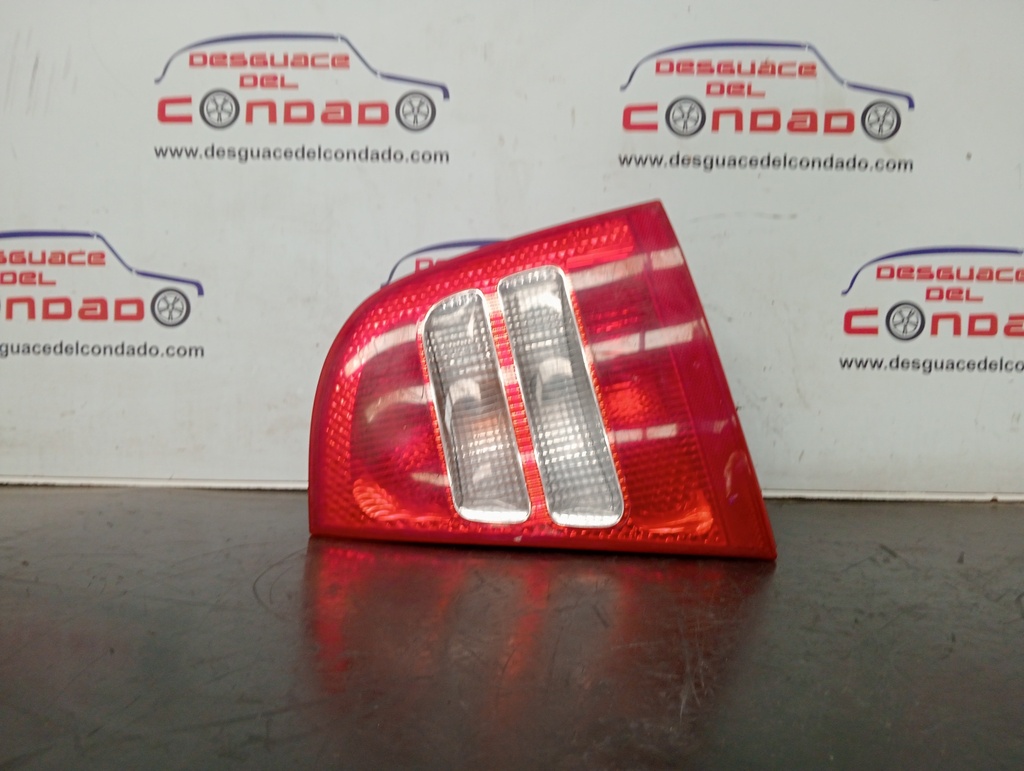 PILOTO TRASERO DERECHO