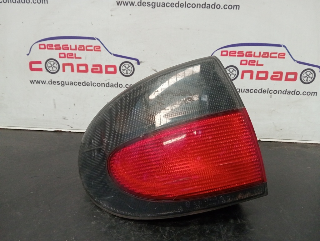 PILOTO TRASERO IZQUIERDO