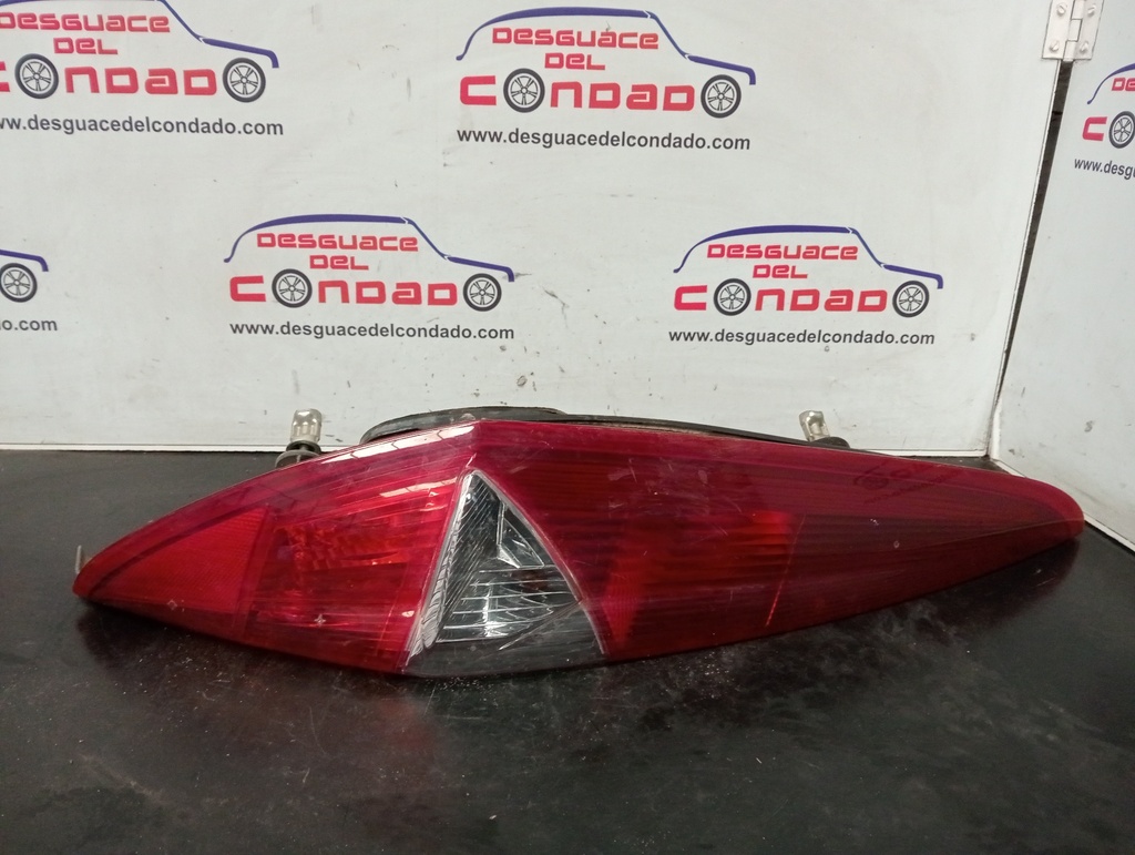 PILOTO TRASERO IZQUIERDO