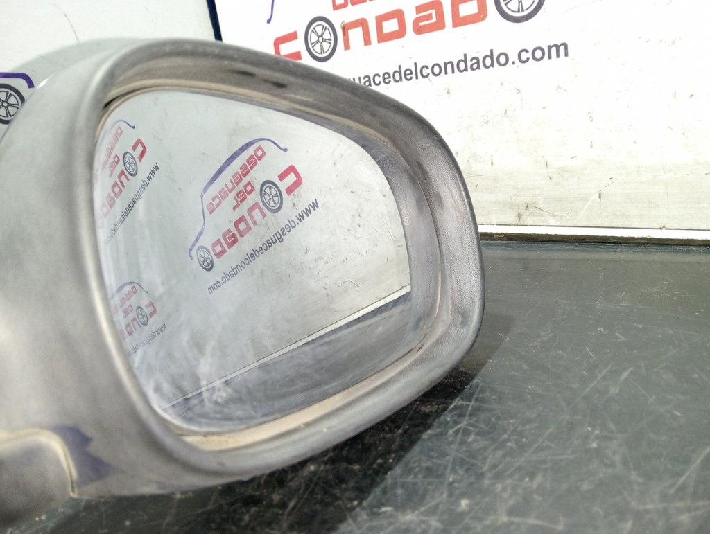 RETROVISOR DERECHO