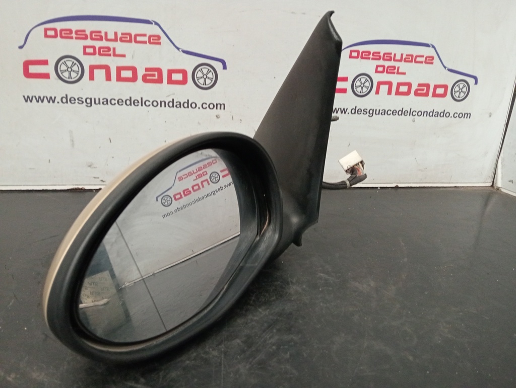 RETROVISOR IZQUIERDO