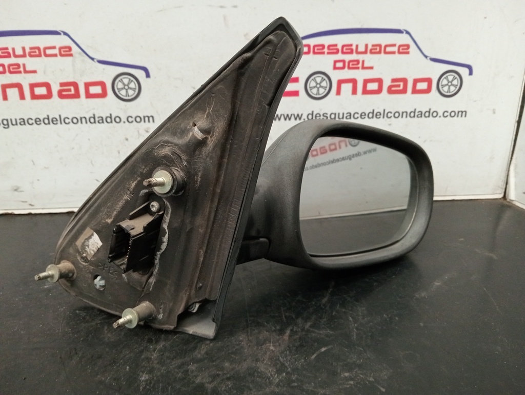 RETROVISOR DERECHO