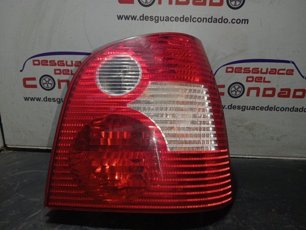 PILOTO TRASERO IZQUIERDO