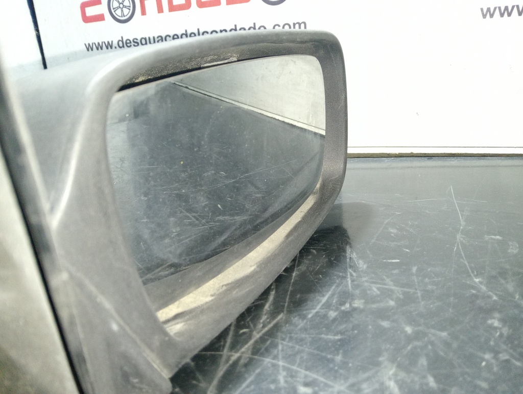 RETROVISOR DERECHO