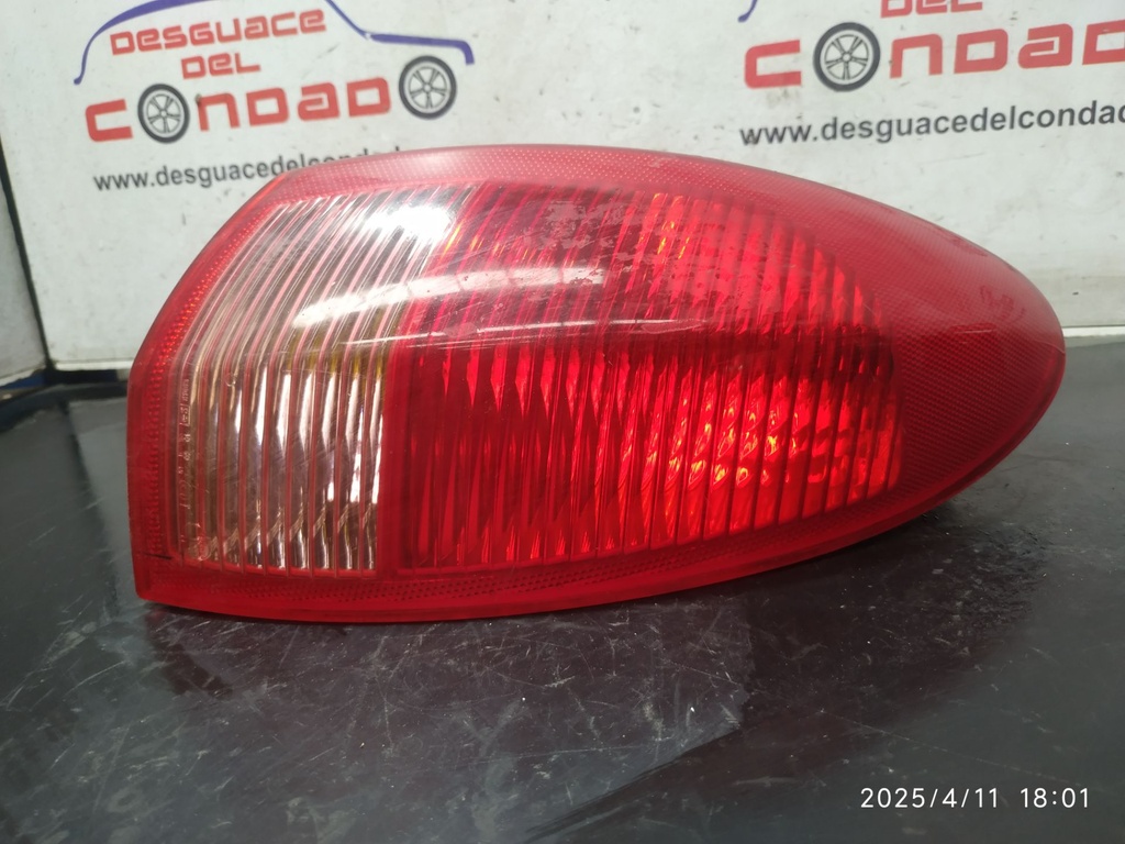 PILOTO TRASERO DERECHO