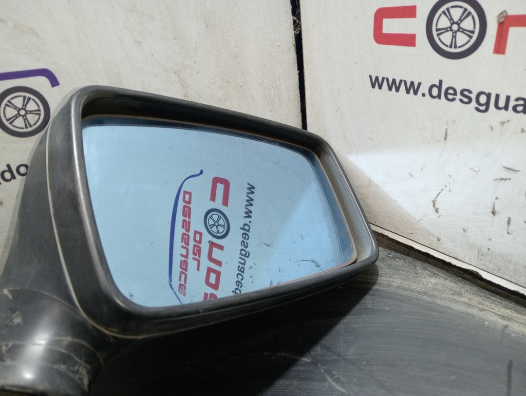RETROVISOR DERECHO