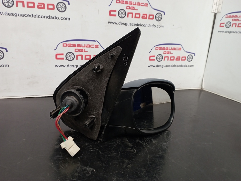 RETROVISOR DERECHO