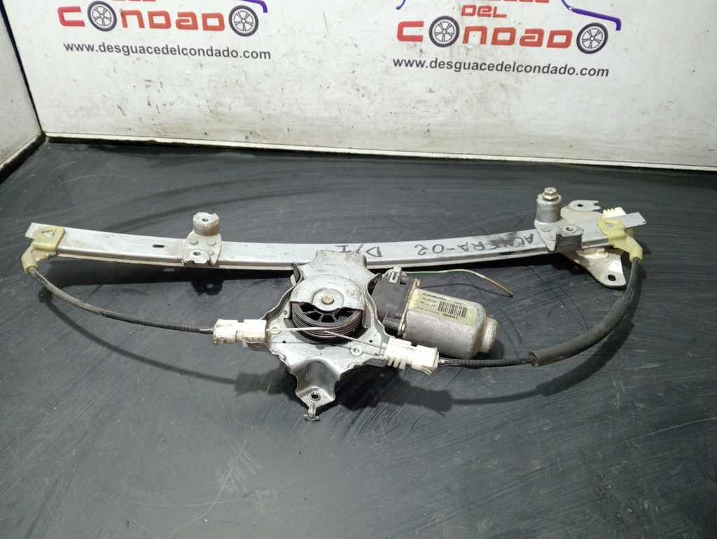 ELEVALUNAS DELANTERO IZQUIERDO