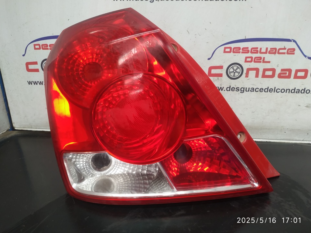 PILOTO TRASERO IZQUIERDO