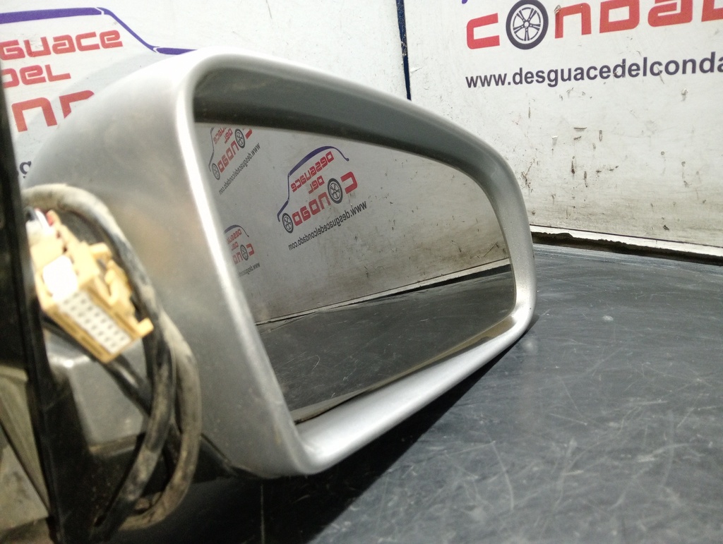 RETROVISOR DERECHO