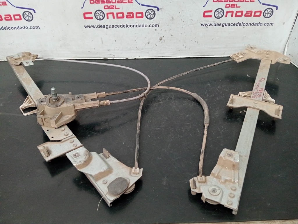 ELEVALUNAS DELANTERO IZQUIERDO