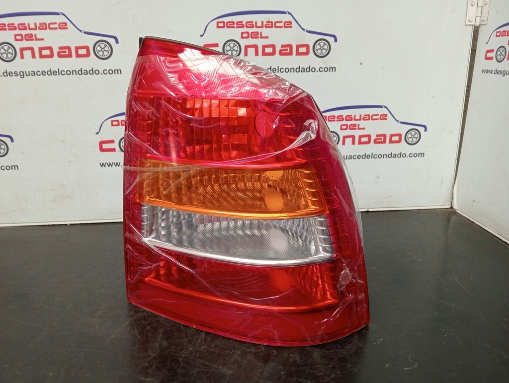 PILOTO TRASERO DERECHO
