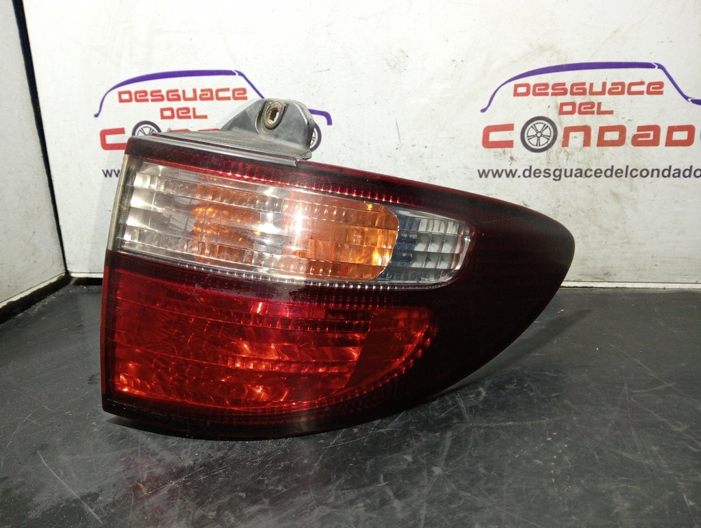 PILOTO TRASERO DERECHO