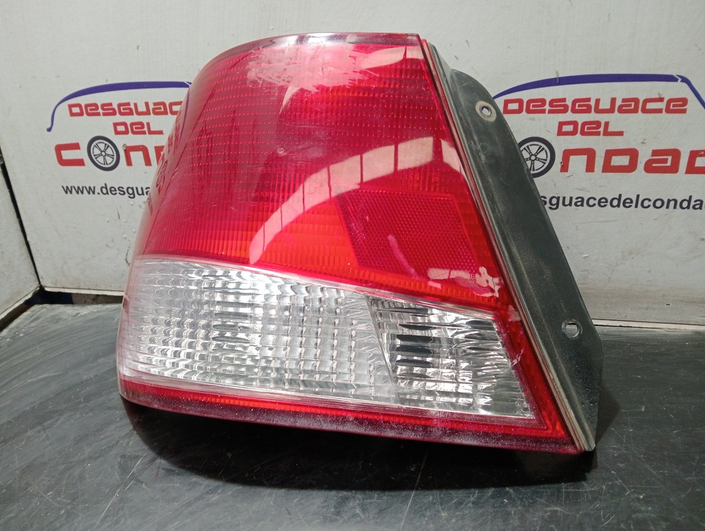 PILOTO TRASERO IZQUIERDO