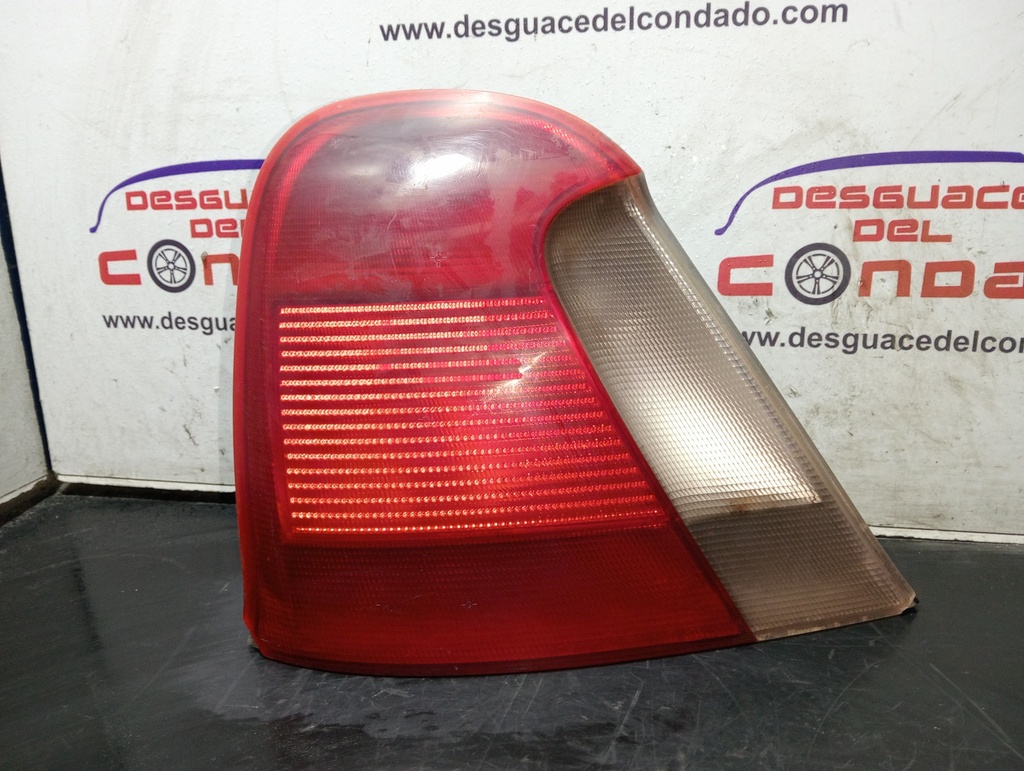 PILOTO TRASERO IZQUIERDO