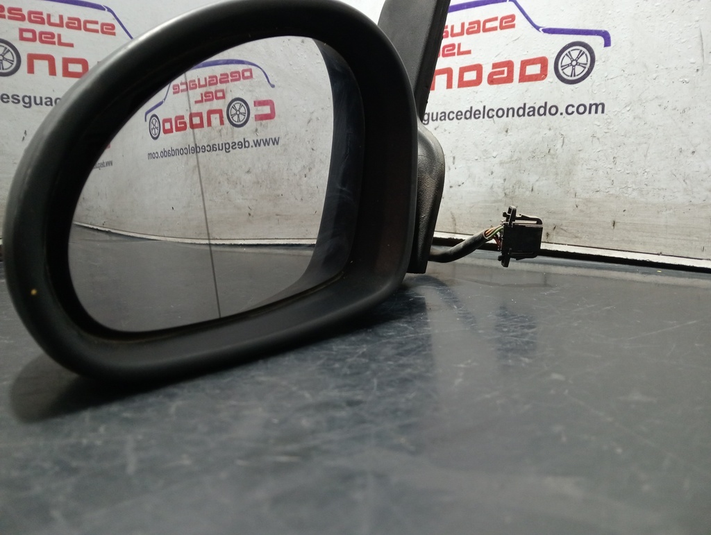 RETROVISOR IZQUIERDO
