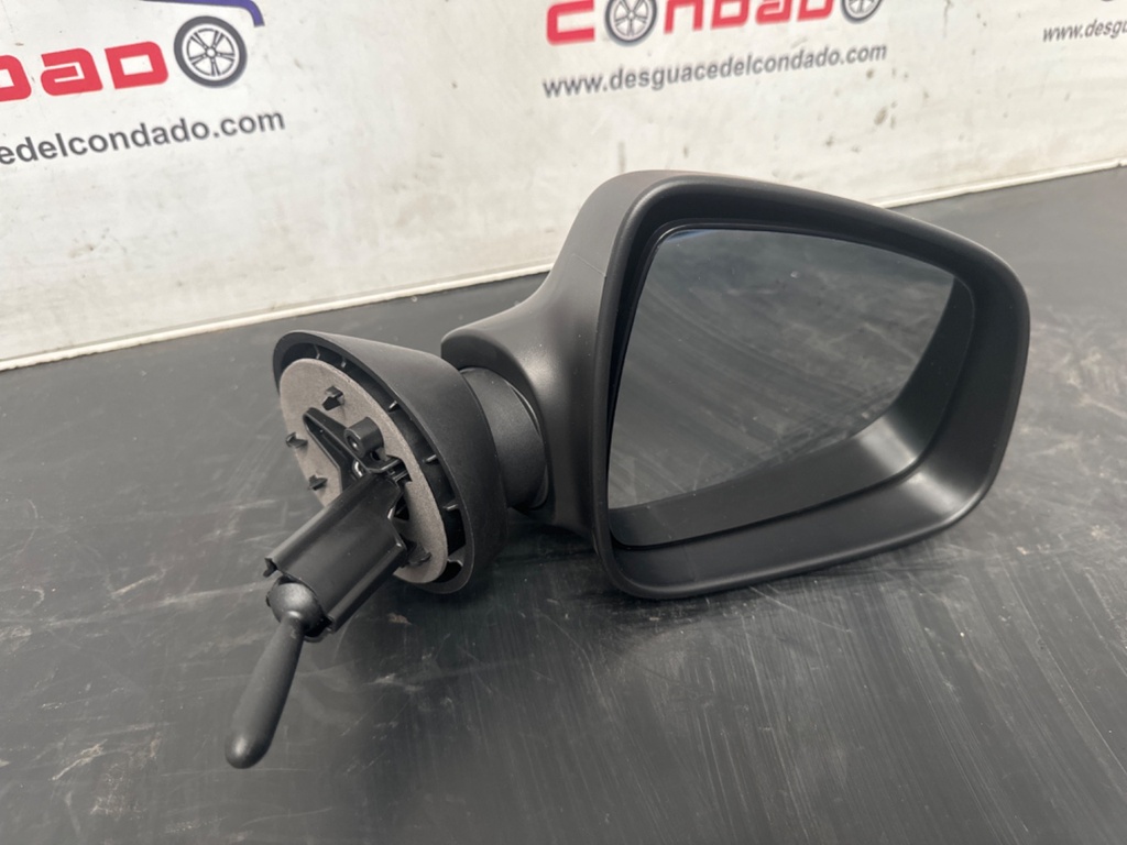 RETROVISOR DERECHO