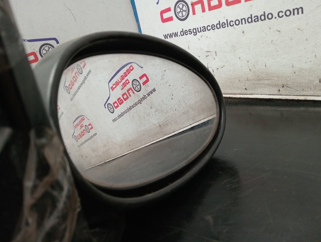 RETROVISOR DERECHO