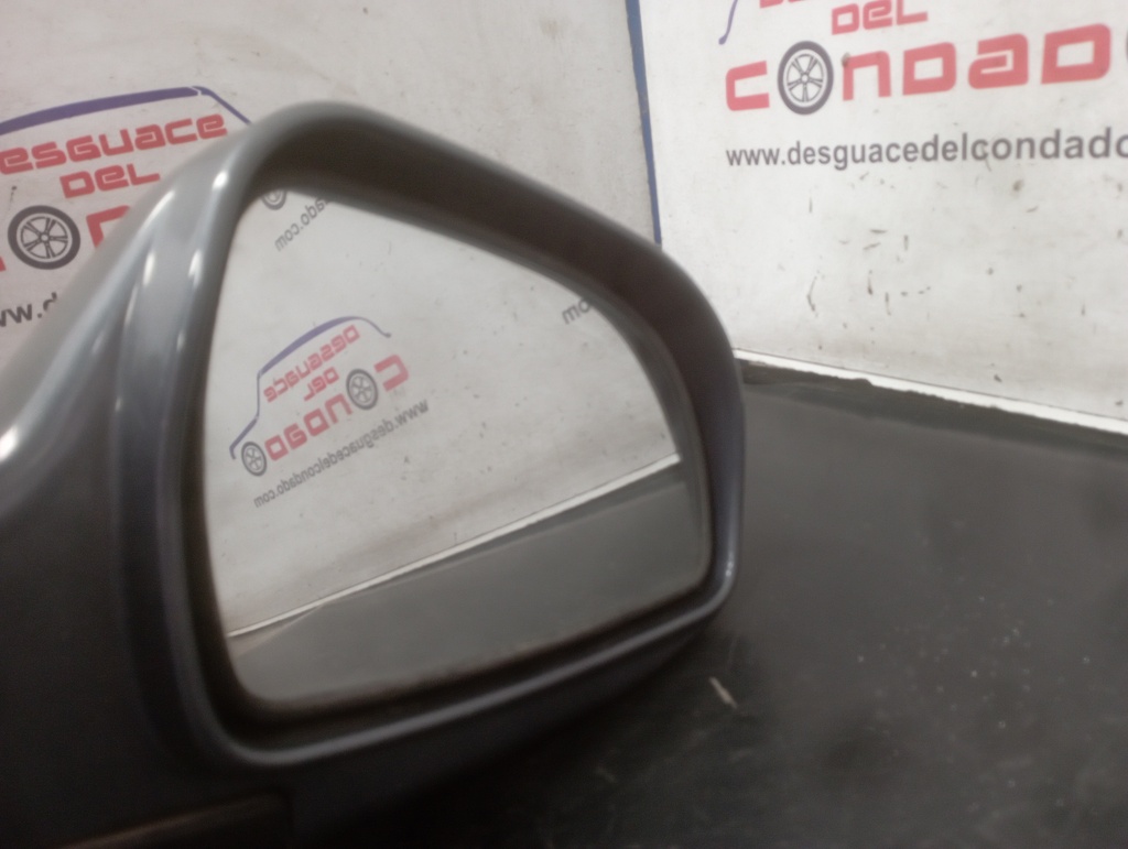 RETROVISOR DERECHO