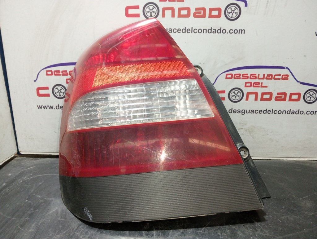 PILOTO TRASERO IZQUIERDO