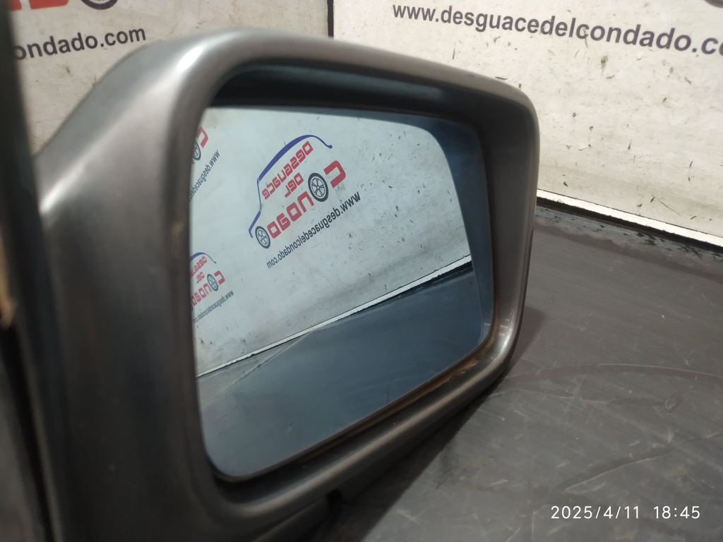 RETROVISOR DERECHO