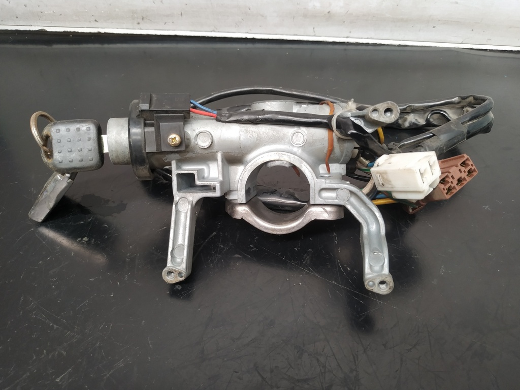 CONMUTADOR DE ARRANQUE