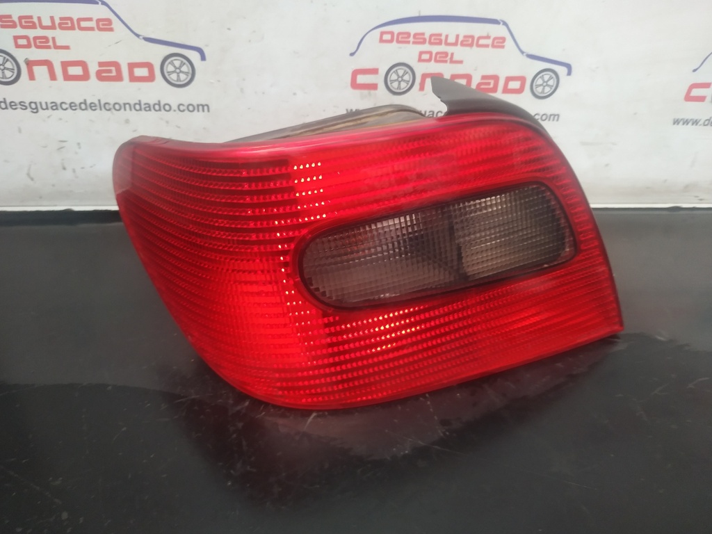 PILOTO TRASERO IZQUIERDO