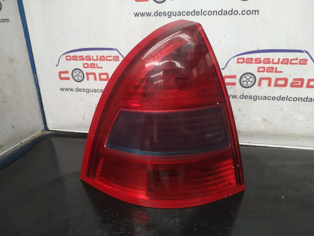 PILOTO TRASERO IZQUIERDO