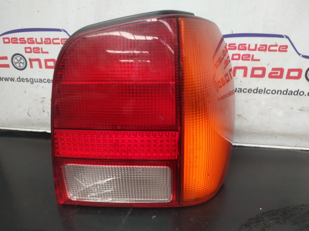 PILOTO TRASERO DERECHO