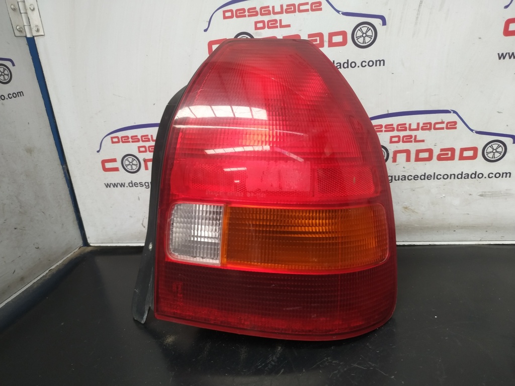 PILOTO TRASERO DERECHO