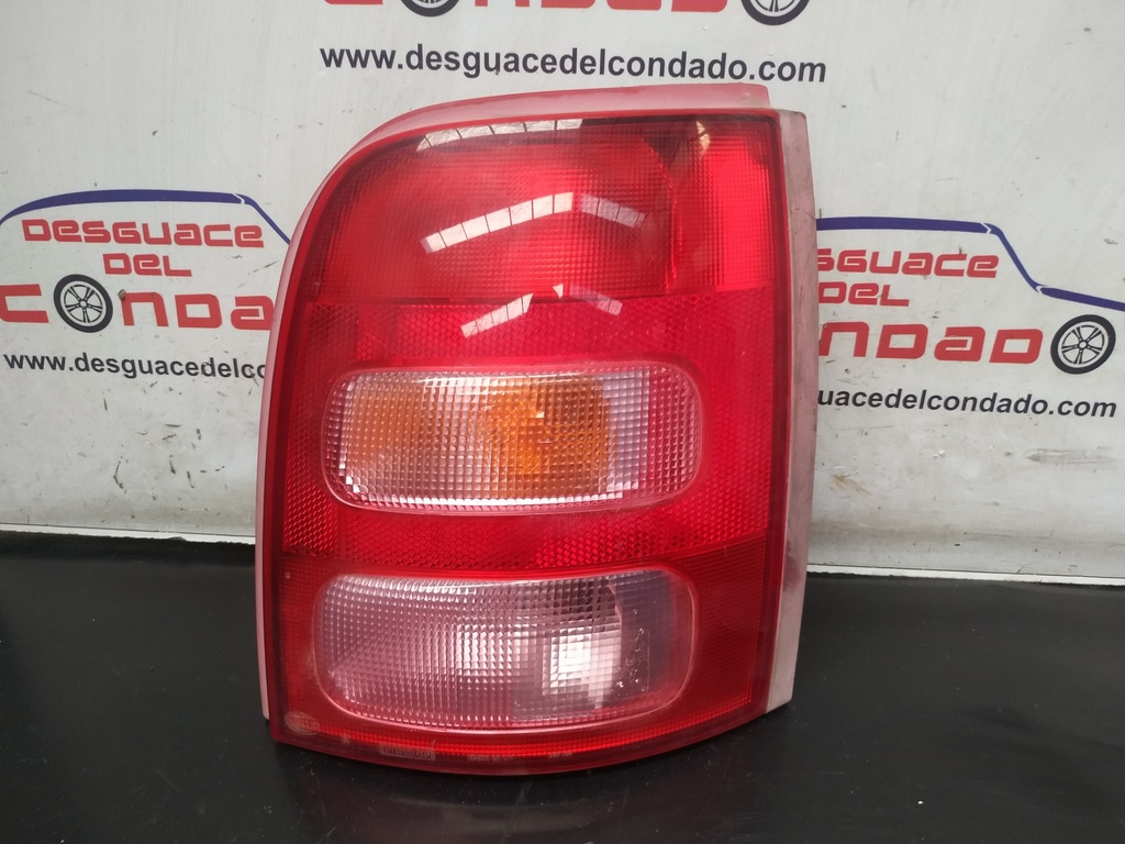 PILOTO TRASERO DERECHO