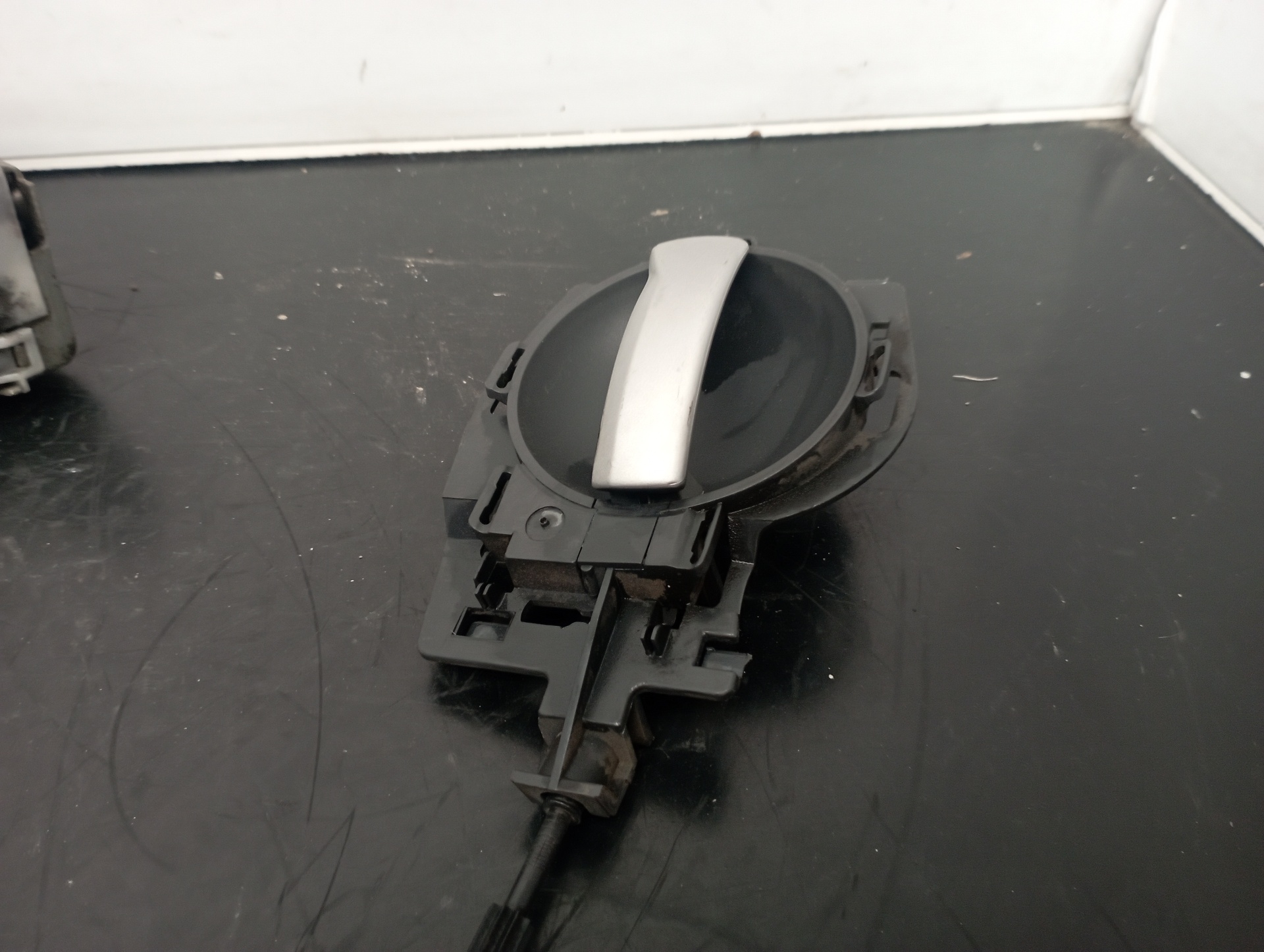 MANETA INTERIOR DELANTERA IZQUIERDA