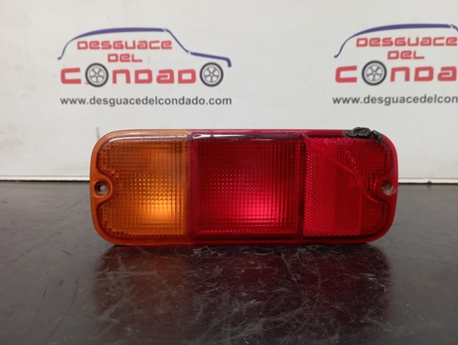 [182136] PILOTO TRASERO IZQUIERDO PARAGOLPES