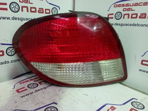 [121521] PILOTO TRASERO IZQUIERDO