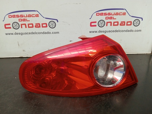 [158556] PILOTO TRASERO IZQUIERDO