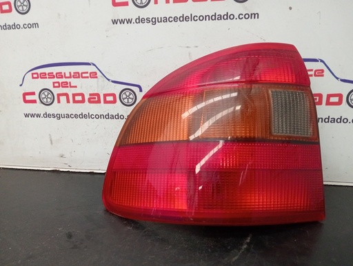 [194371] PILOTO TRASERO IZQUIERDO
