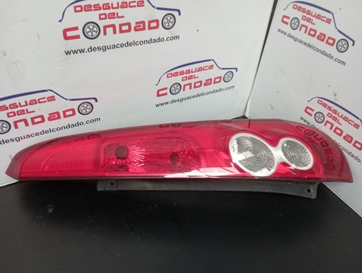 [155915] PILOTO TRASERO DERECHO
