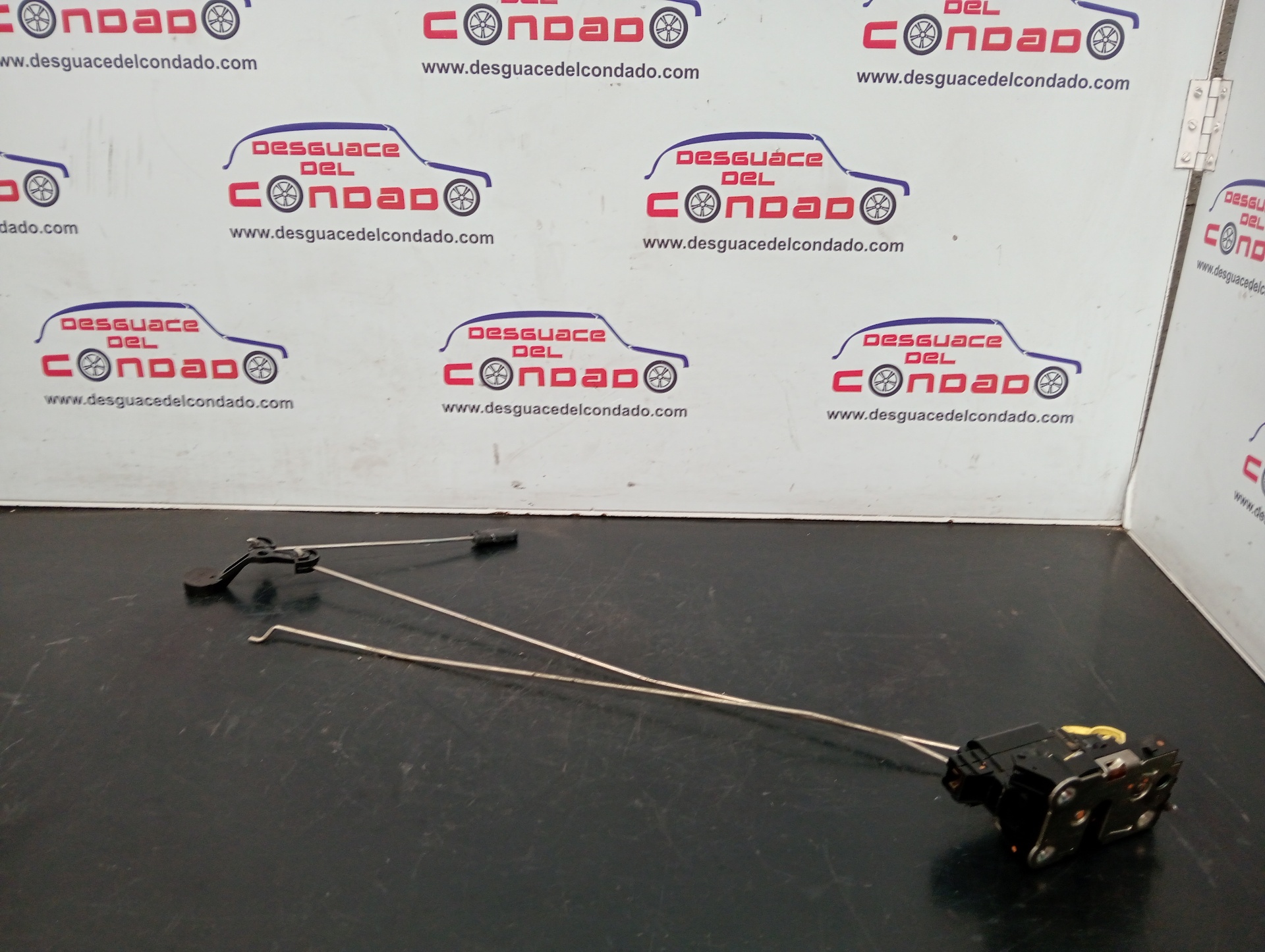 CERRADURA PUERTA TRASERA IZQUIERDA