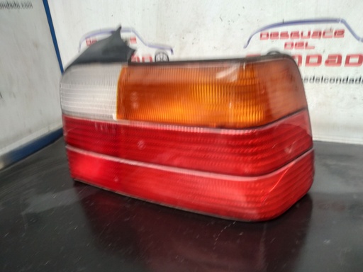 [215516] PILOTO TRASERO DERECHO