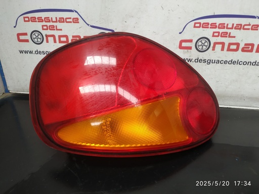 [214823] PILOTO TRASERO IZQUIERDO