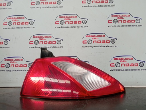 [149924] PILOTO TRASERO IZQUIERDO