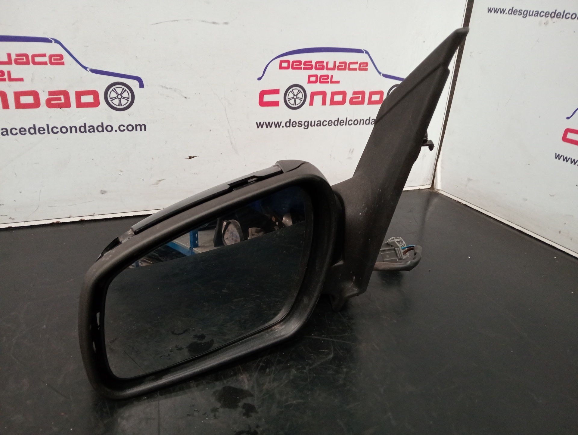 RETROVISOR IZQUIERDO