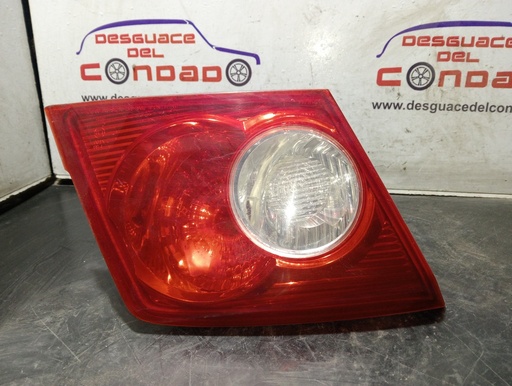 [208529] PILOTO TRASERO IZQUIERDO INTERIOR
