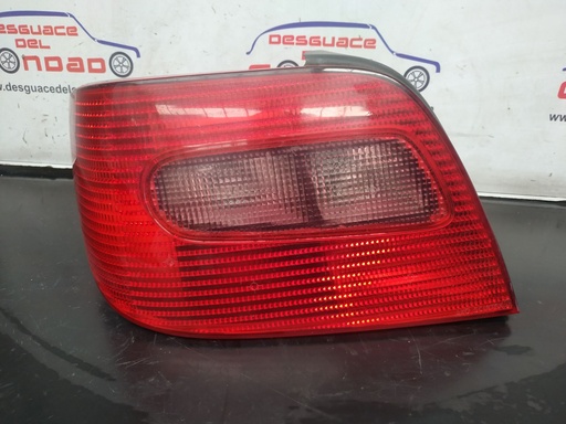 [215819] PILOTO TRASERO IZQUIERDO